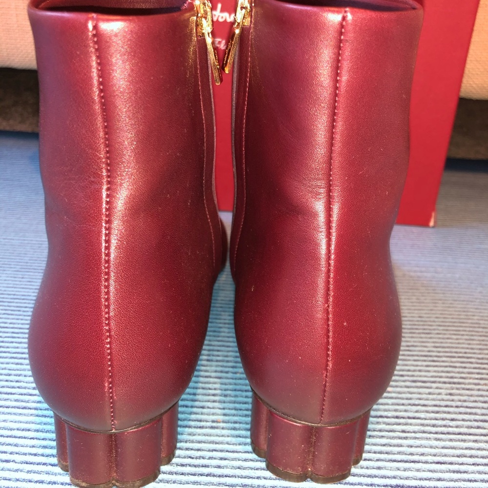 Salvatore Ferragamo Molfetta Flower Heel 30mm Boot - Picture 4 of 9